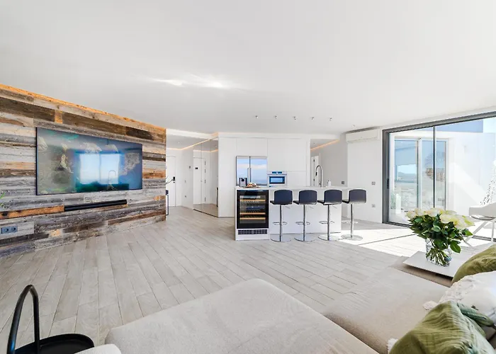 White Haven - Ocean View, Airco, Heated Pool 아데제