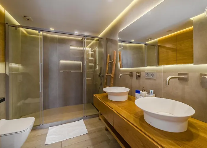 White Haven - Ocean View, Airco, Heated Pool 아파트 *