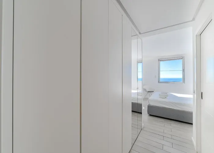 White Haven - Ocean View, Airco, Heated Pool