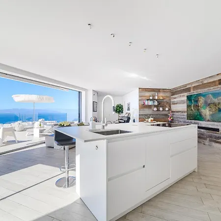 Апартаменты White Haven - Ocean View, Airco, Heated Pool Адехе