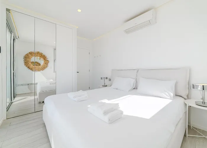 Apartment White Haven - Ocean View, Airco, Heated Pool *