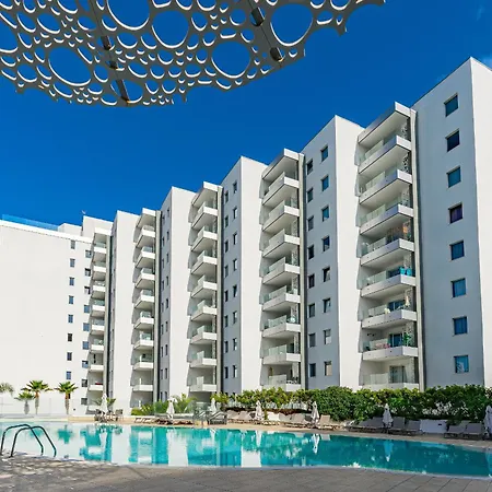 White Haven - Ocean View, Airco, Heated Pool 아파트 아데제